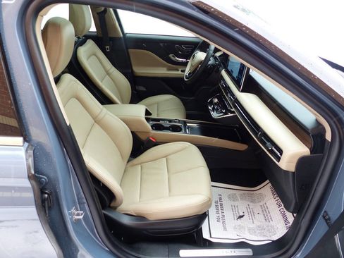 Used 2025 Lincoln Corsair Reserve w/ Equipment Group 202A image 42