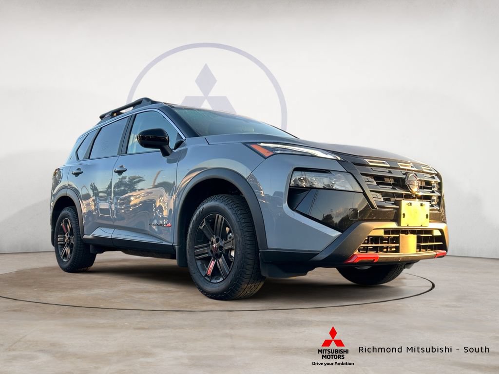 Used 2026 Nissan Rogue SV AWD/4WD image 1