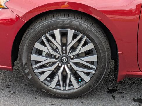 New 2025 Nissan Altima 2.5 SV image 10