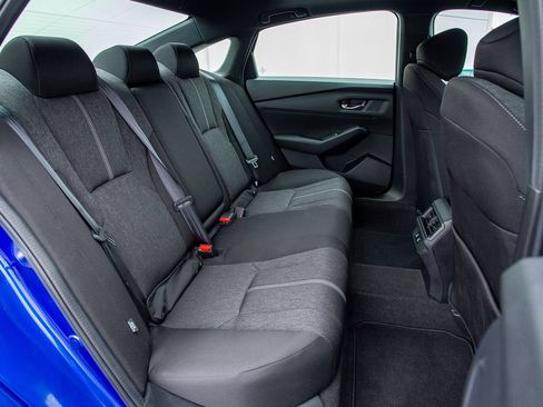 Used 2025 Honda Accord Sport image 19