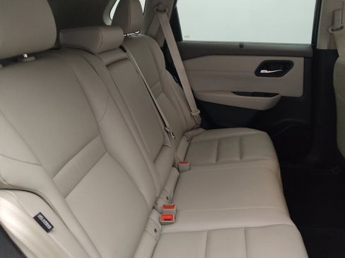 Used 2024 Nissan Rogue SV w/ SV Premium Package FWD image 19