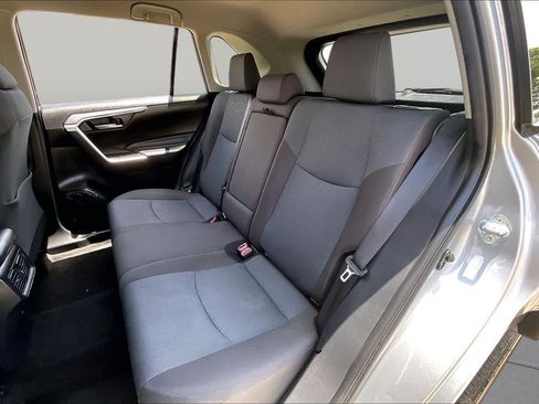 Used 2025 Toyota RAV4 XLE FWD image 21