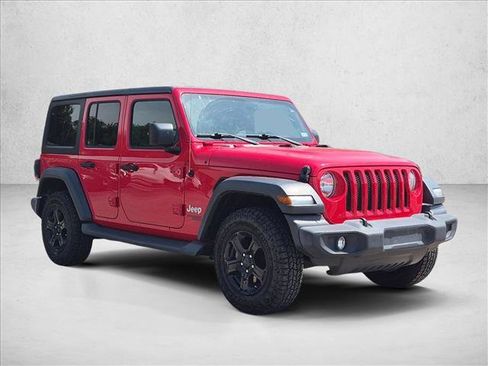 Used 2018 Jeep Wrangler Unlimited Sport S AWD/4WD image 3