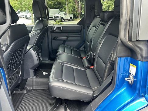Used 2025 Ford Bronco Badlands AWD/4WD image 12