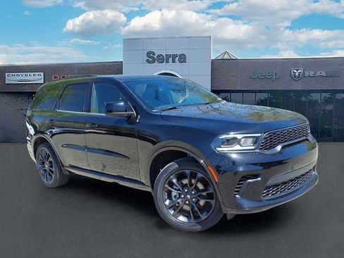 Used 2023 Dodge Durango GT w/ Blacktop Package AWD/4WD image 1