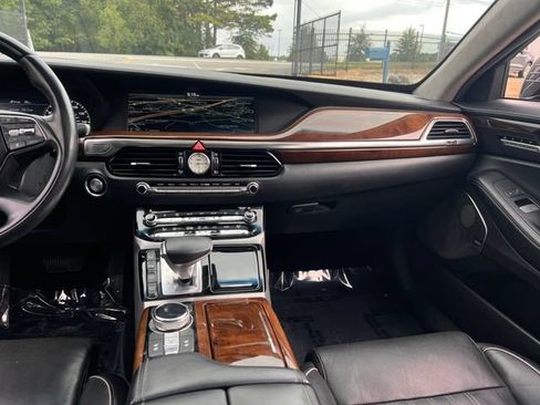Used 2018 Genesis G90 5.0 Ultimate AWD/4WD image 16
