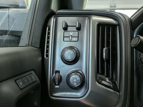 Used 2019 Chevrolet Silverado 2500 LTZ w/ Duramax Plus Package AWD/4WD image 31