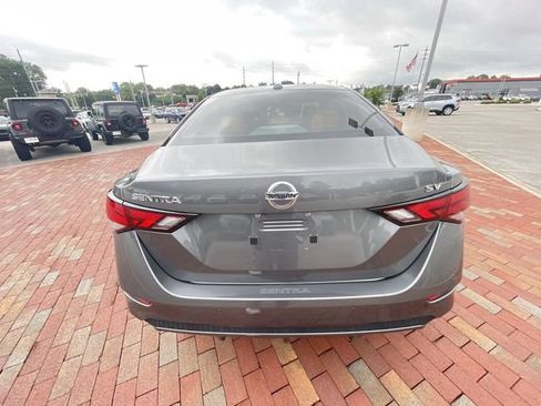 Used 2023 Nissan Sentra SV w/ SV Premium Package FWD image 29
