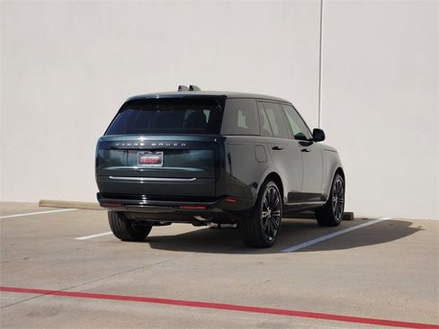 New 2026 Land Rover Range Rover SE image 4