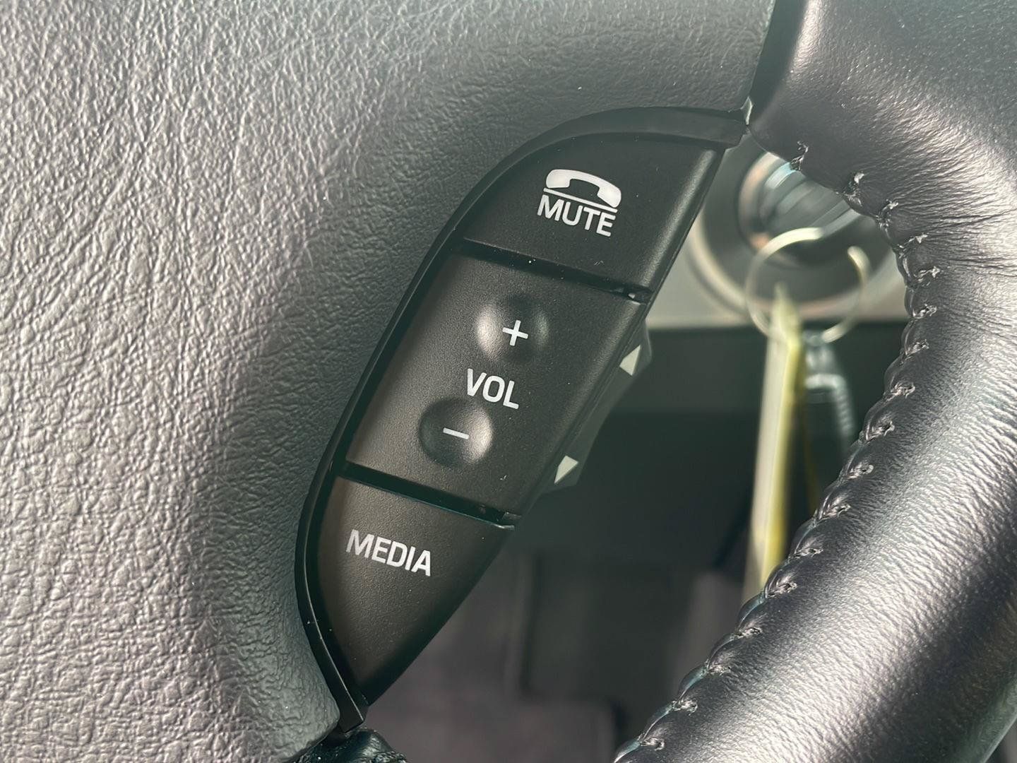 Used 2003 Ford Thunderbird RWD image 16