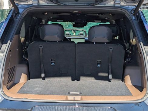 Certified 2024 Kia EV9 Land image 23