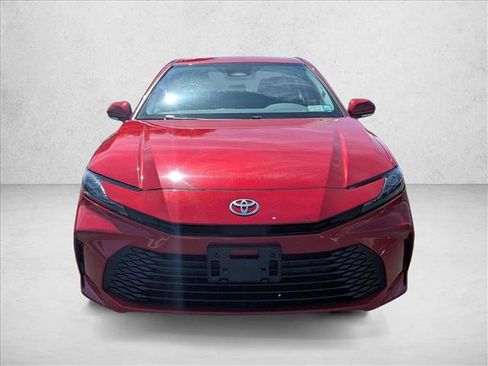 Used 2025 Toyota Camry LE FWD image 2