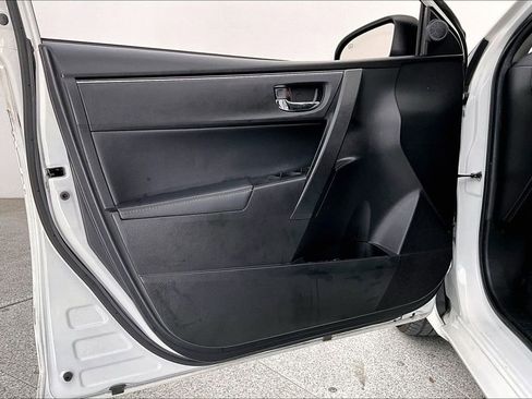 Used 2019 Toyota Corolla XLE image 22