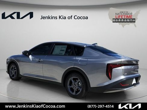 New 2026 Kia K4 FWD image 8