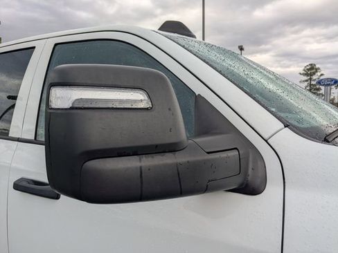 Used 2024 RAM 2500 Tradesman w/ Chrome Appearance Group image 12