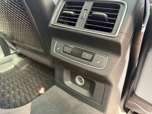 Used 2018 Audi Q5 2.0T Premium Plus w/ Premium Plus Package image 32