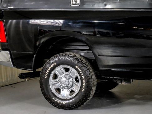 Used 2017 RAM 2500 Tradesman w/ Chrome Appearance Group image 6