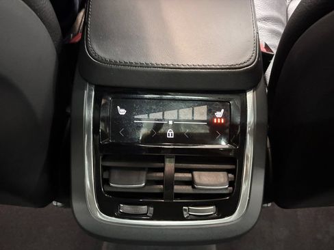 Certified 2023 Volvo XC90 B6 Plus w/ Protection Package Premier AWD/4WD image 30