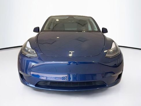 Used 2025 Tesla Model Y Long Range image 2