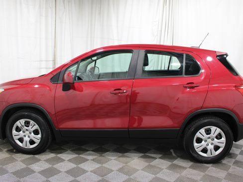 Used 2015 Chevrolet Trax LS FWD image 29