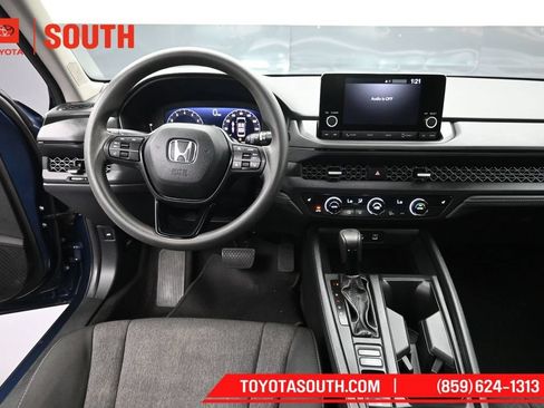 Used 2024 Honda Accord EX image 11