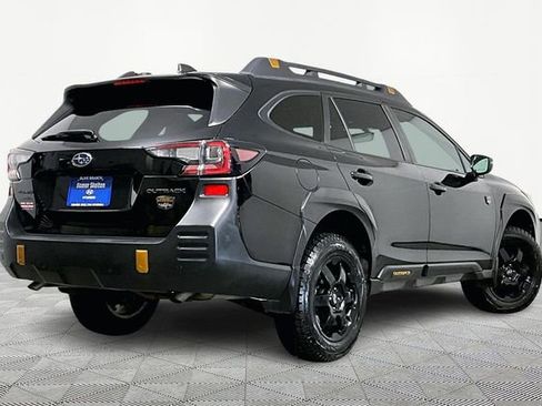 Used 2022 Subaru Outback Wilderness image 12