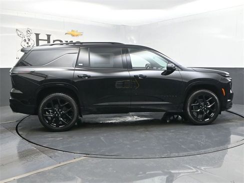 New 2026 Chevrolet Traverse RS w/ LPO, Floor Liner Package image 16