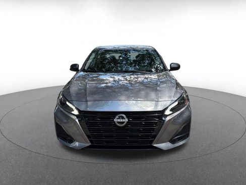 Used 2026 Nissan Altima 2.5 SV FWD image 2