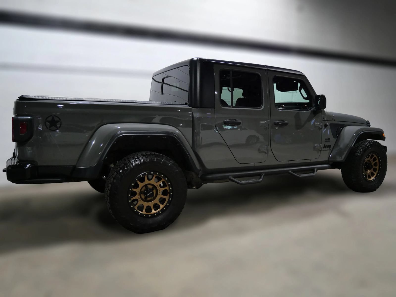 Used 2021 Jeep Gladiator Sport AWD/4WD image 6