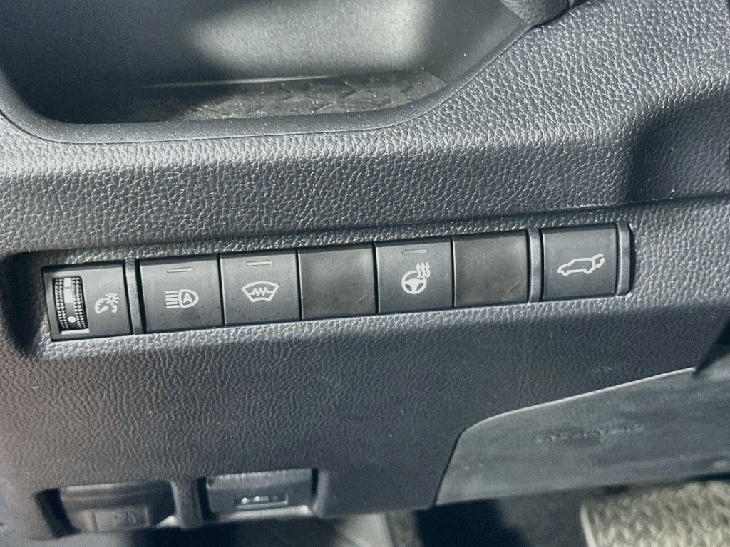 Used 2023 Toyota RAV4 XLE Premium FWD image 24