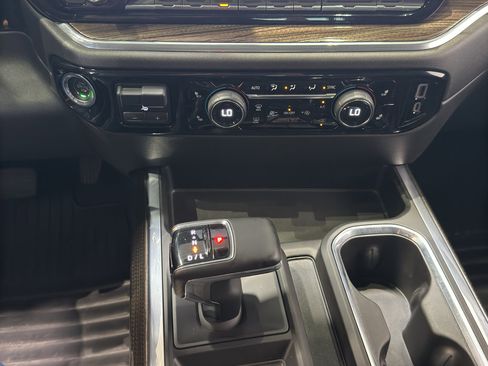 Used 2023 Chevrolet Silverado 1500 RST w/ Convenience Package II AWD/4WD image 32