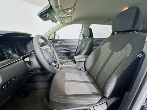 Used 2022 Kia Sorento LX FWD image 13