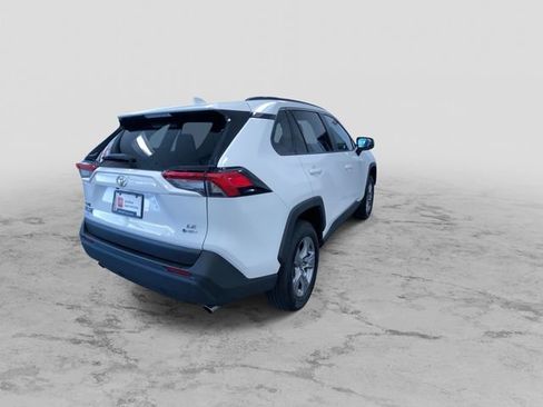 Certified 2025 Toyota RAV4 LE AWD/4WD image 9