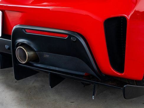 Used 2020 Ferrari 488 Pista Coupe image 32