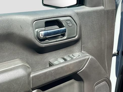 Used 2024 Chevrolet Silverado 1500 Custom Trail Boss AWD/4WD image 17
