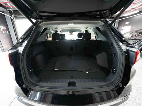Used 2018 Chevrolet Equinox LT FWD image 28