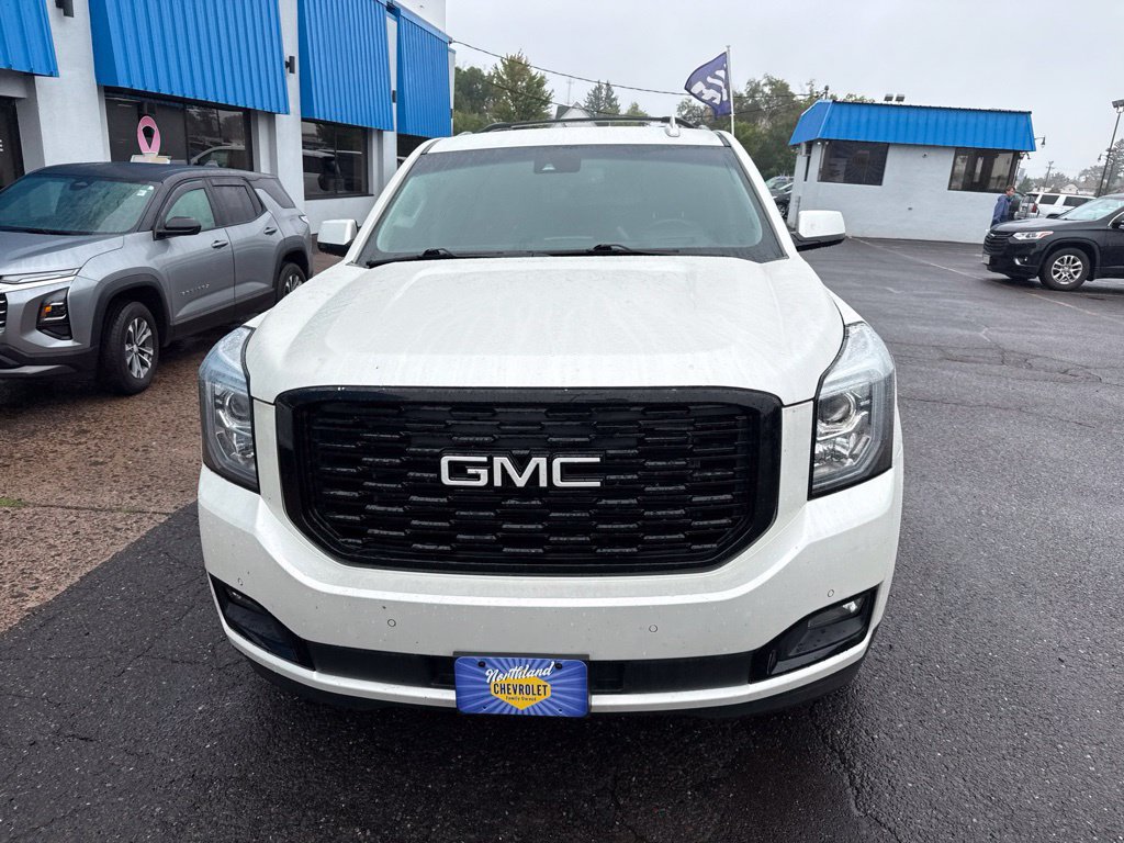 Used 2017 GMC Yukon Denali AWD/4WD image 4