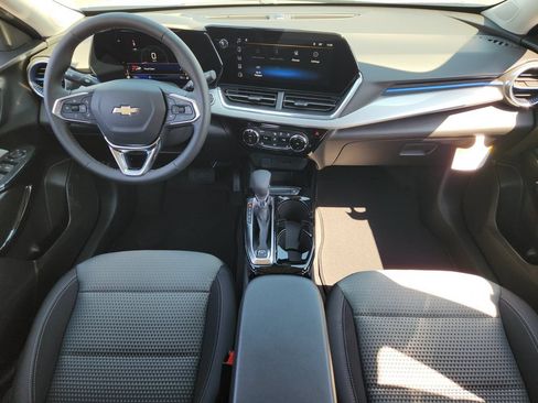 New 2026 Chevrolet Trax LT w/ Driver Confidence Package FWD image 19