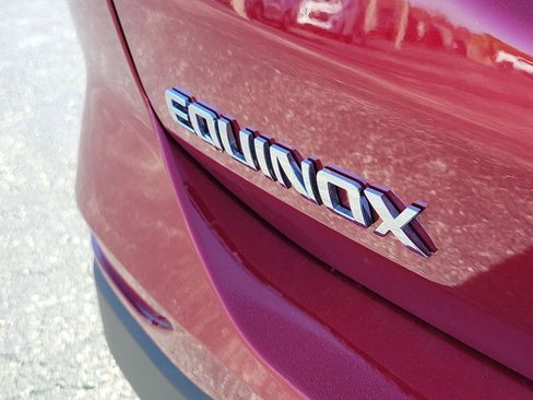 Used 2024 Chevrolet Equinox LT image 10