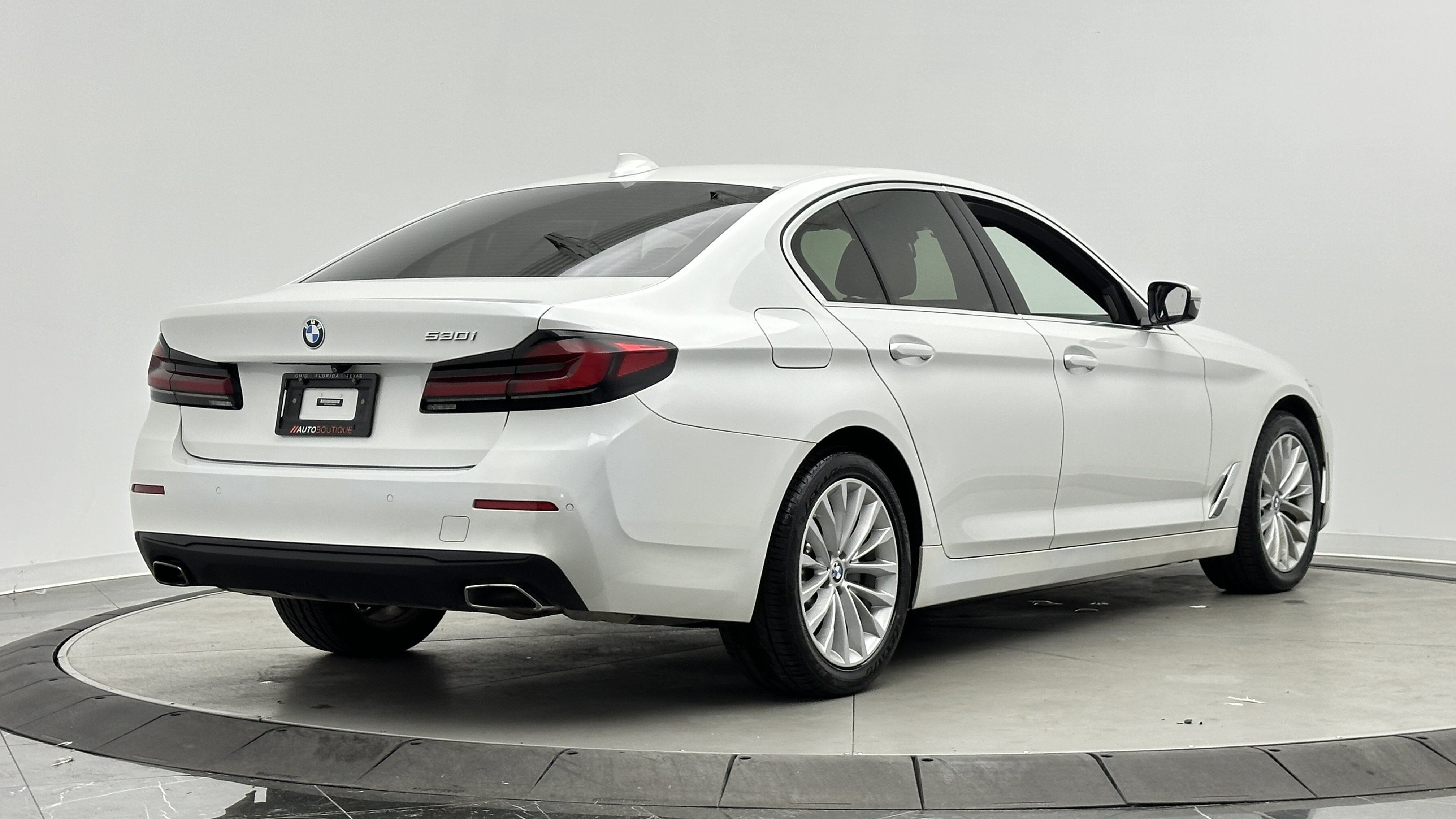 Used 2022 BMW 530i RWD image 10