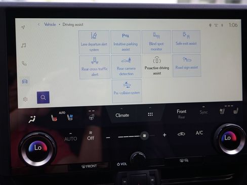 Used 2026 Lexus GX 550 w/ Cold Area Package AWD/4WD image 14