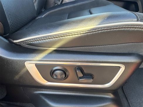 Used 2024 RAM 1500 Laramie image 25