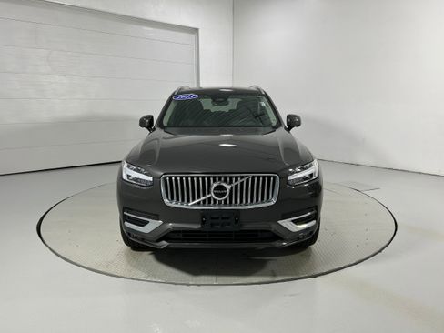 Used 2023 Volvo XC90 B6 Plus AWD/4WD image 17