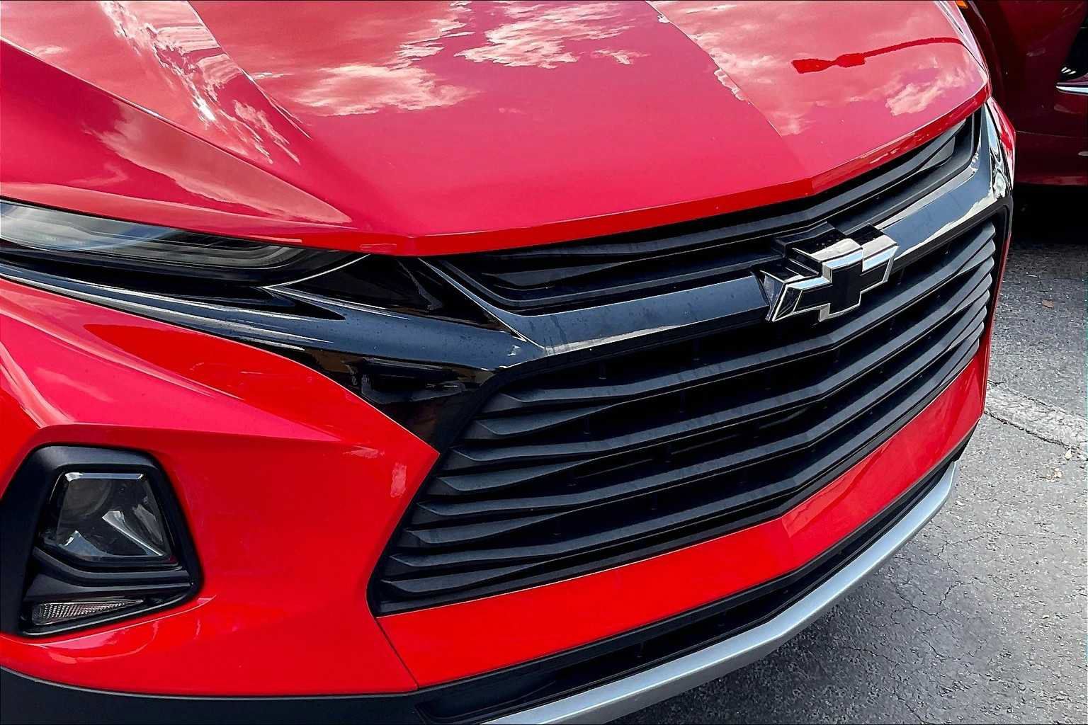 Used 2022 Chevrolet Blazer LT w/ Midnight/Sport Edition FWD image 29