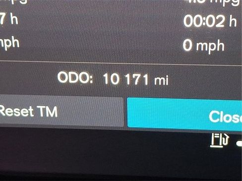 Certified 2025 Volvo XC60 B5 Plus image 15