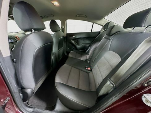 Used 2017 Kia Forte LX w/ LX Popular Package image 25