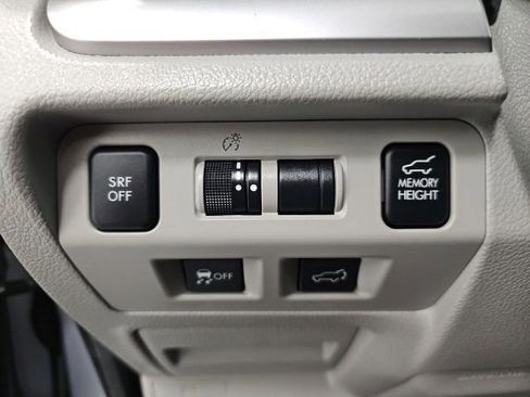 Used 2016 Subaru Forester 2.5i Touring w/ Eyesight & Navigation System AWD/4WD image 16