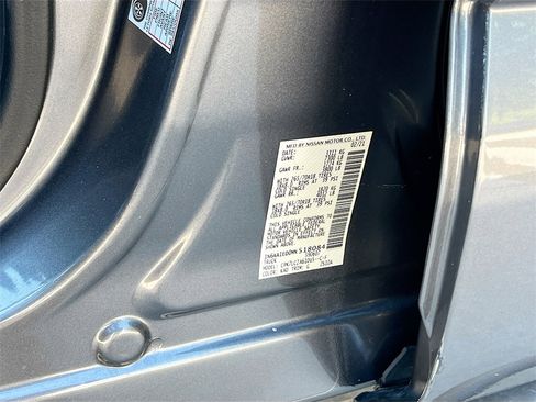 Used 2021 Nissan Titan SV w/ SV Convenience Package image 29