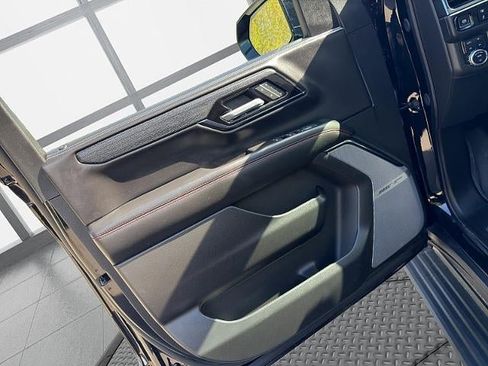 Used 2025 GMC Yukon AT4 Ultimate w/ LPO, Floor Liner Package AWD/4WD image 32