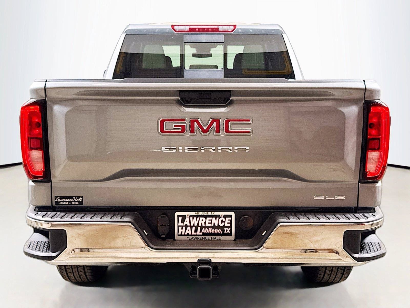 New 2026 GMC Sierra 1500 SLE w/ Preferred Package RWD image 4